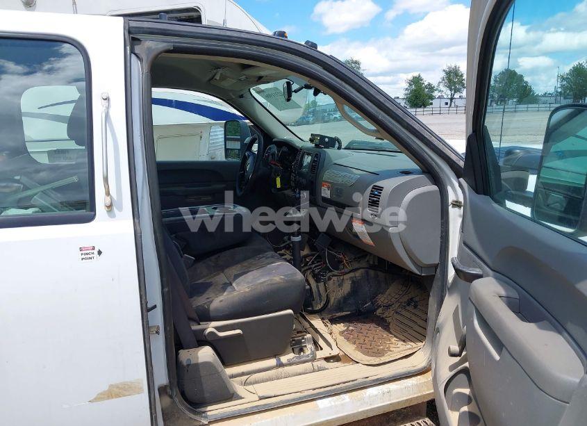 Photo 5 of 2012 Chevrolet Silverado 2500HD WORK TRUCK (VIN 1GB2KVCG0CZ253378)