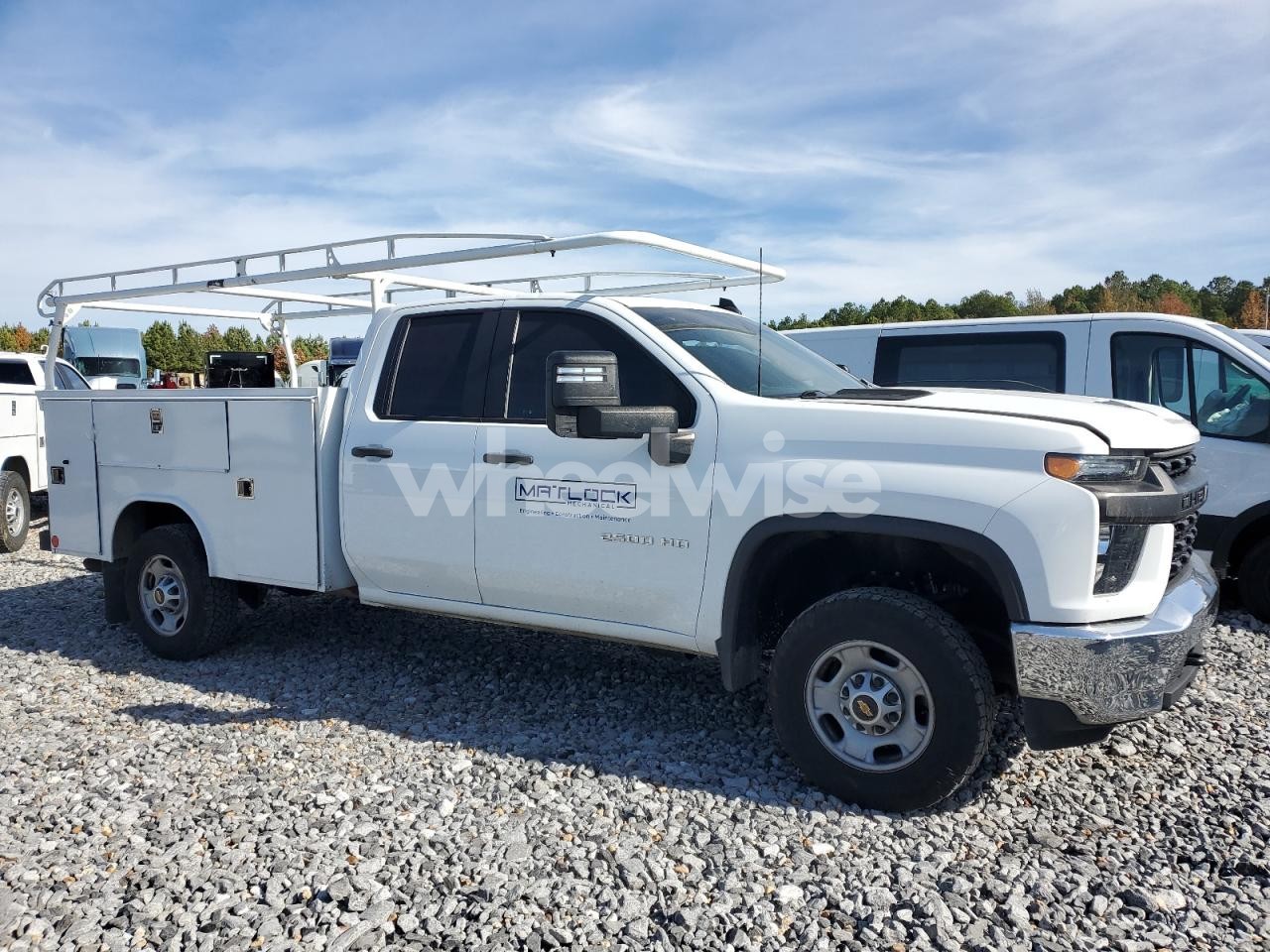 Photo 4 of 2023 CHEVROLET SILVERADO HD UTILITY / SERVICE TRUCK (VIN 1GB2WLE73PF145883)
