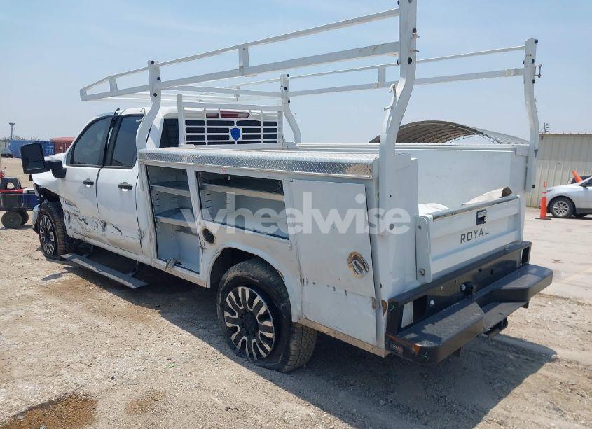 Photo 3 of 2022 Chevrolet Silverado 2500HD 2WD DOUBLE CAB LONG BED WT (VIN 1GB2WLE78NF328371)