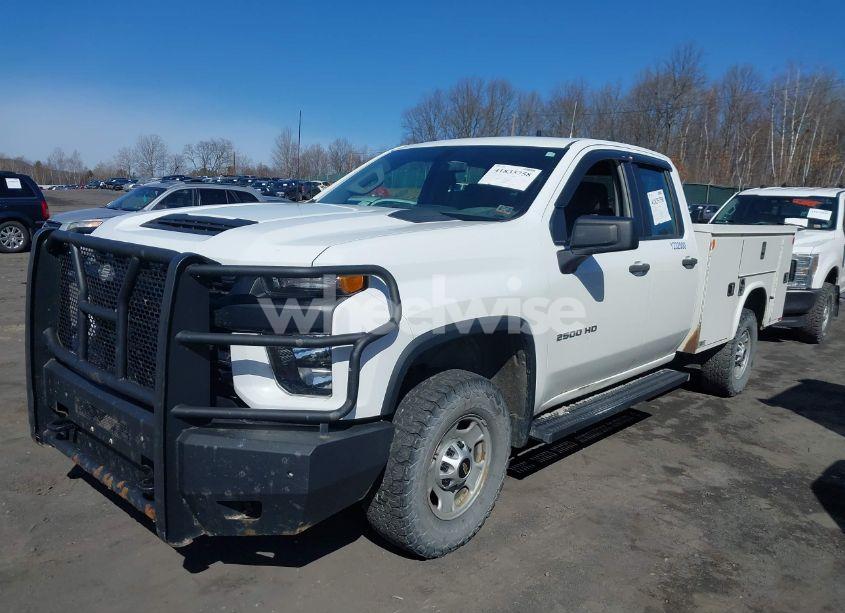 Photo 2 of 2021 Chevrolet Silverado 2500HD 4WD DOUBLE CAB LONG BED WT (VIN 1GB2YLE72MF138865)