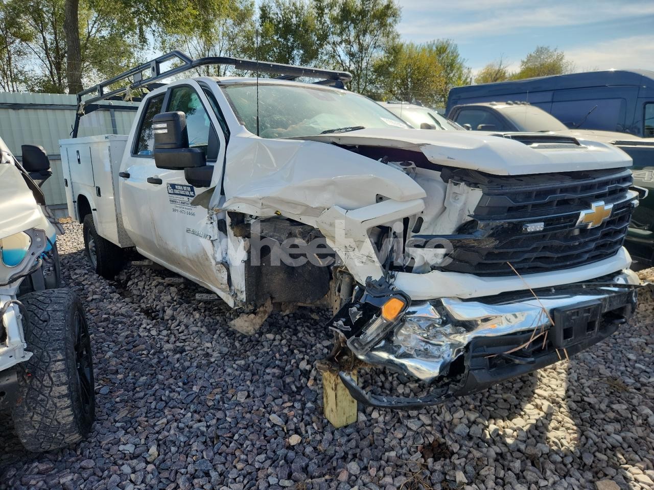 Photo 4 of 2024 CHEVROLET SILVERADO 2500HD UTILITY / SERVICETRUCK (VIN 1GB2YLE76RF229385)