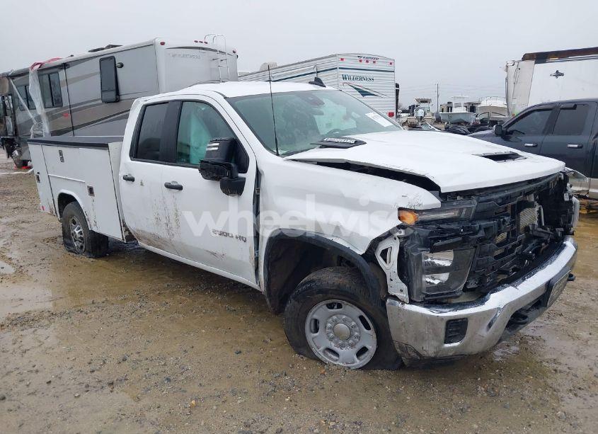 2024 Chevrolet Silverado 2500HD 4WD DOUBLE CAB LONG BED WORK TRUCK (VIN 1GB2YLEY2RF353579) main photo