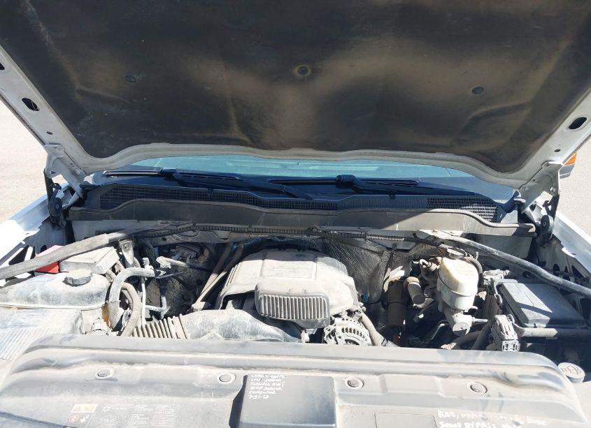 Photo 10 of 2015 Chevrolet Silverado 3500HD CHASSIS WT (VIN 1GB3CYCG9FF552988)