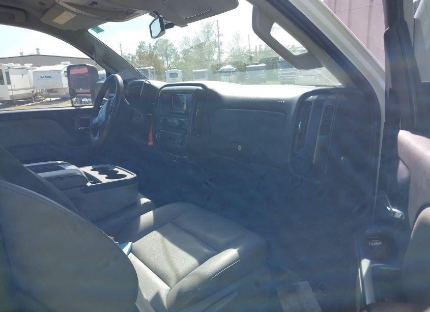 Photo 5 of 2015 Chevrolet Silverado 3500HD CHASSIS WT (VIN 1GB3CYCG9FF552988)
