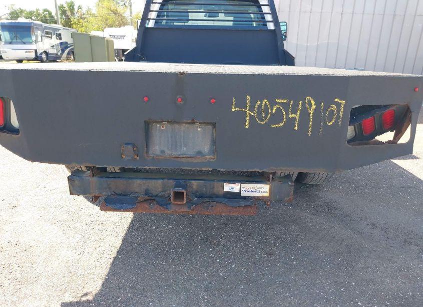 Photo 8 of 2015 Chevrolet Silverado 3500HD CHASSIS WT (VIN 1GB3CYCG9FF552988)