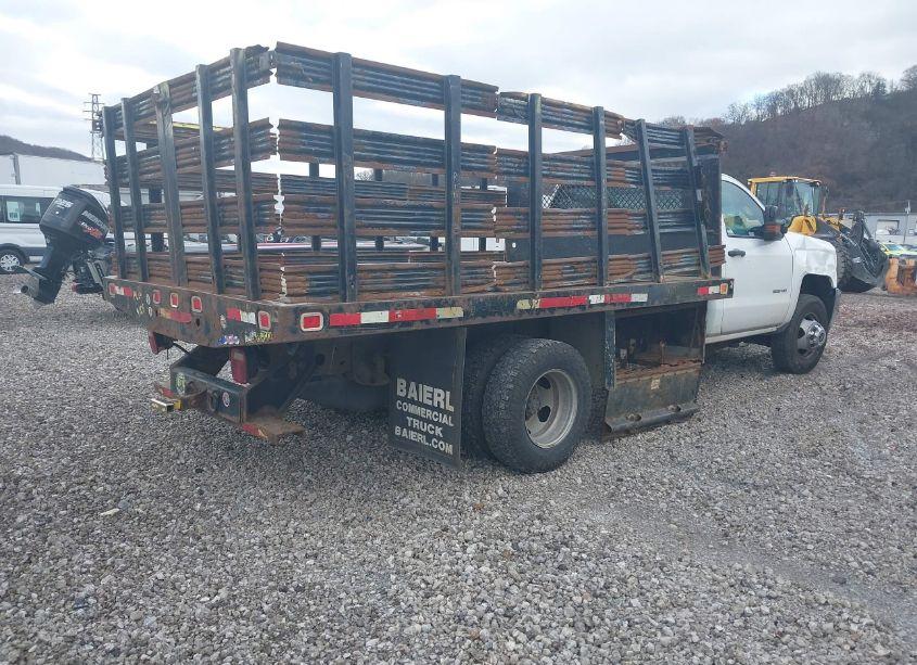 Photo 4 of 2015 Chevrolet Silverado 3500HD CHASSIS WT (VIN 1GB3CYCGXFF507512)