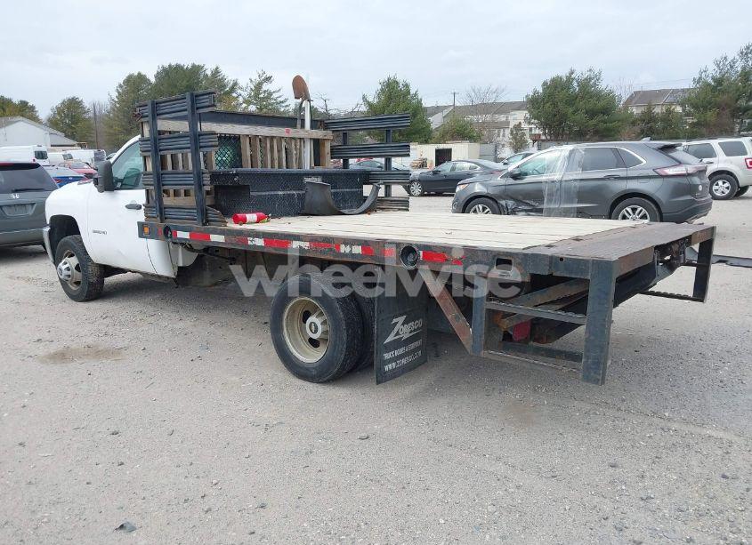 Photo 3 of 2011 Chevrolet Silverado 3500HD CHASSIS WORK TRUCK (VIN 1GB3CZCG8BF218905)
