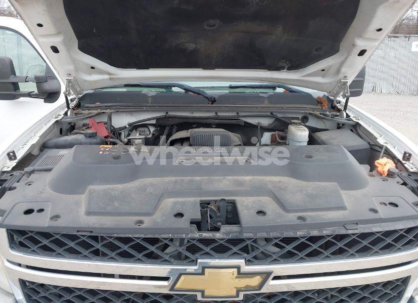 Photo 9 of 2011 Chevrolet Silverado 3500HD CHASSIS WORK TRUCK (VIN 1GB3CZCG8BF218905)