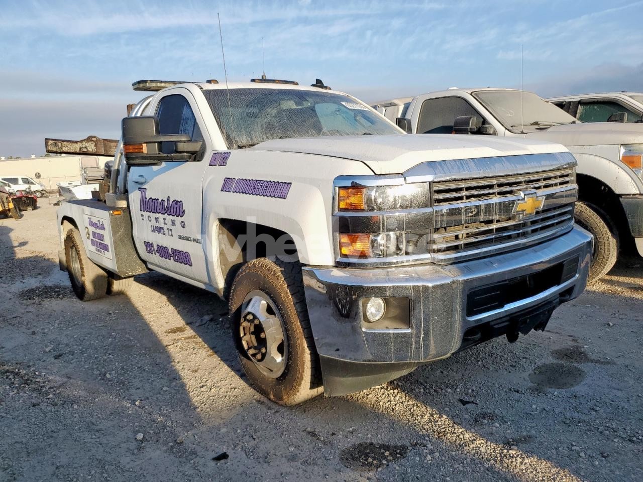 Photo 4 of 2015 CHEVROLET SILVERADO C3500 LT (VIN 1GB3CZCG8FF546542)