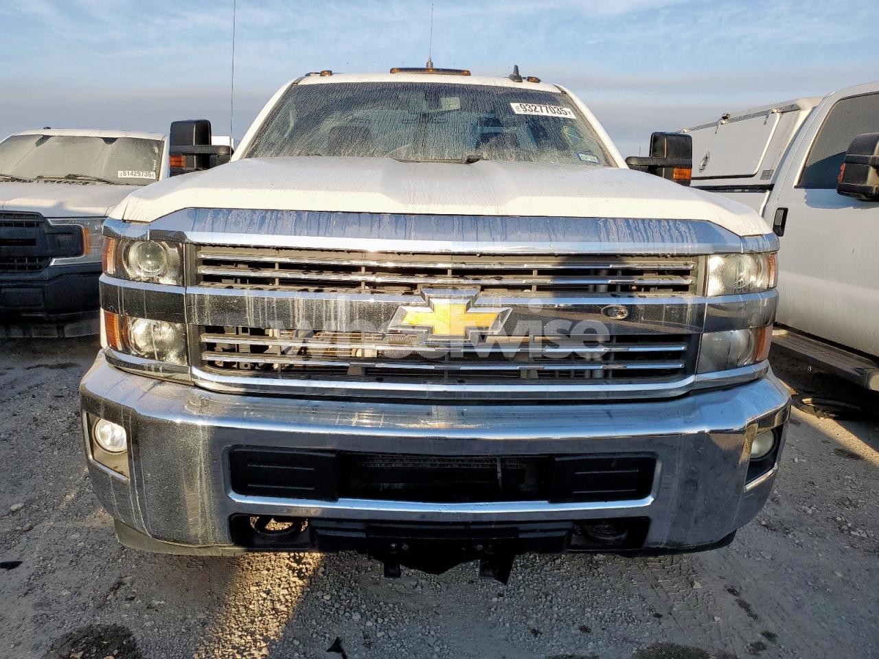 Photo 5 of 2015 CHEVROLET SILVERADO C3500 LT (VIN 1GB3CZCG8FF546542)