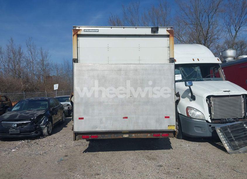 Photo 16 of 2014 Chevrolet Express CUTAWAY 3500 (VIN 1GB3G2BG7E1204329)
