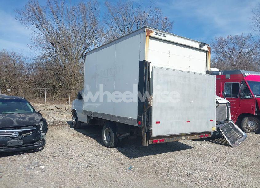 Photo 3 of 2014 Chevrolet Express CUTAWAY 3500 (VIN 1GB3G2BG7E1204329)