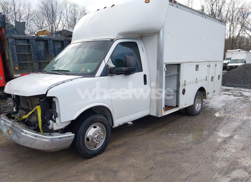 Photo 2 of 2014 Chevrolet Express CUTAWAY 3500 (VIN 1GB3G2CG4E1170414)