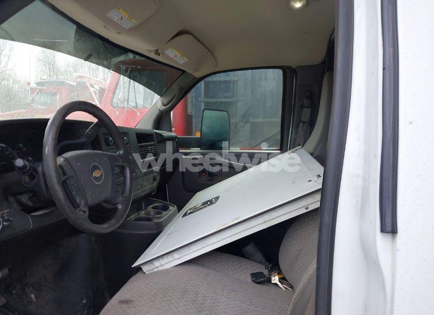 Photo 7 of 2014 Chevrolet Express CUTAWAY 3500 (VIN 1GB3G2CG4E1170414)