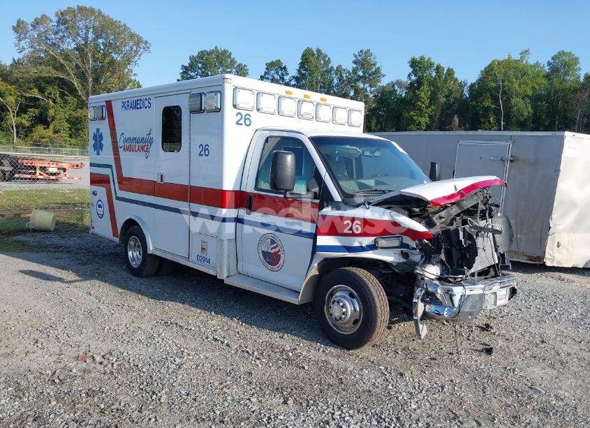 2011 Chevrolet Express CUTAWAY DIESEL (VIN 1GB3G2CL1B1182058) main photo