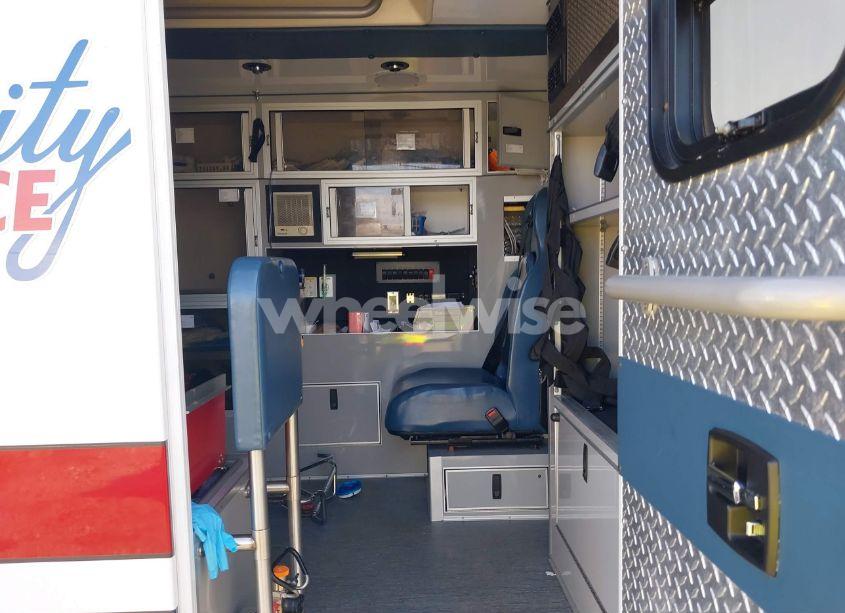 Photo 19 of 2011 Chevrolet Express CUTAWAY DIESEL (VIN 1GB3G2CL1B1182058)