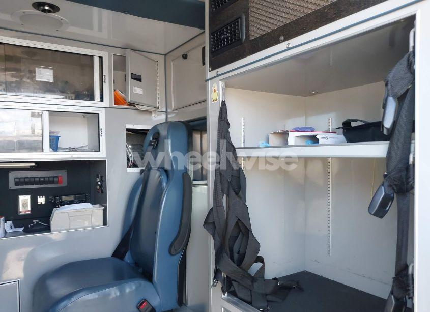 Photo 22 of 2011 Chevrolet Express CUTAWAY DIESEL (VIN 1GB3G2CL1B1182058)