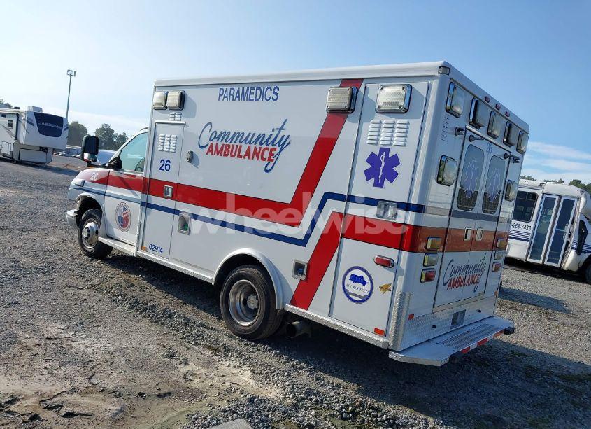 Photo 3 of 2011 Chevrolet Express CUTAWAY DIESEL (VIN 1GB3G2CL1B1182058)