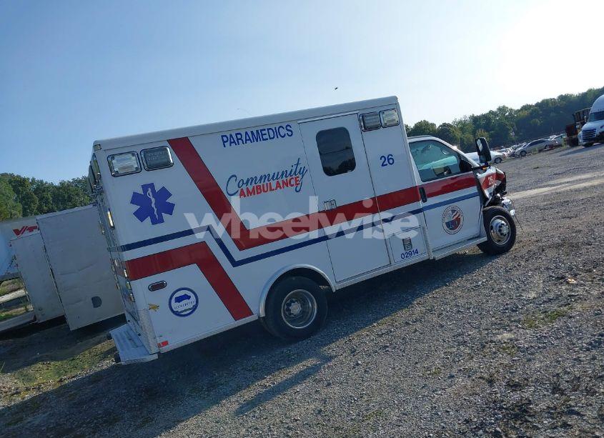 Photo 4 of 2011 Chevrolet Express CUTAWAY DIESEL (VIN 1GB3G2CL1B1182058)