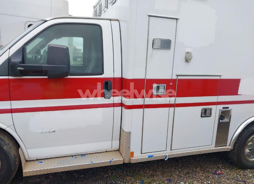 Photo 14 of 2014 Chevrolet Express CUTAWAY 3500 DIESEL (VIN 1GB3G2CL2E1187113)