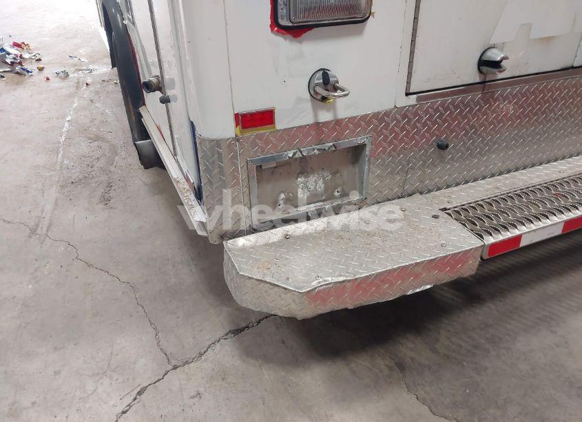 Photo 12 of 2014 Chevrolet Express CUTAWAY 3500 DIESEL (VIN 1GB3G2CL9E1160054)