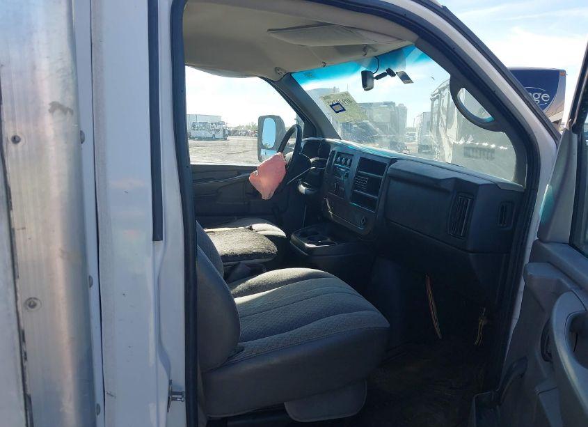 Photo 7 of 2014 Chevrolet Express CUTAWAY 3500 (VIN 1GB3G3CG7E1158120)