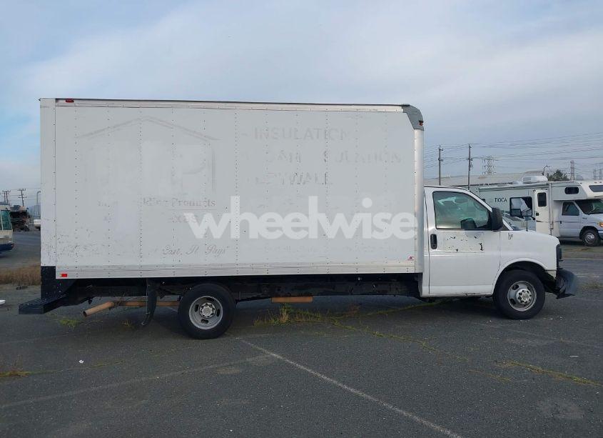 Photo 13 of 2014 Chevrolet Express CUTAWAY 3500 (VIN 1GB3G4BG7E1203287)