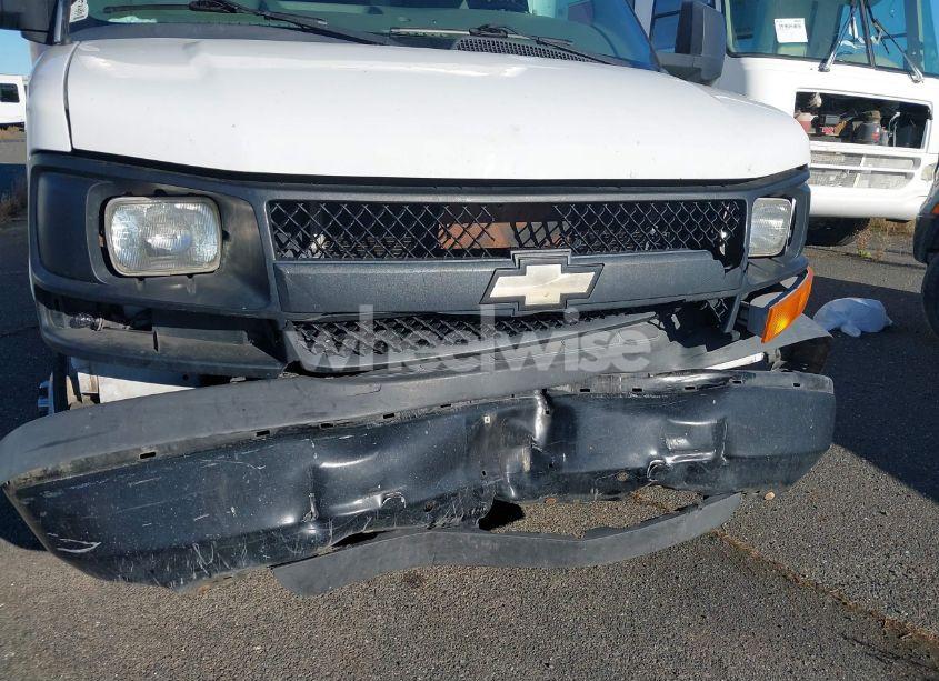 Photo 6 of 2014 Chevrolet Express CUTAWAY 3500 (VIN 1GB3G4BG7E1203287)