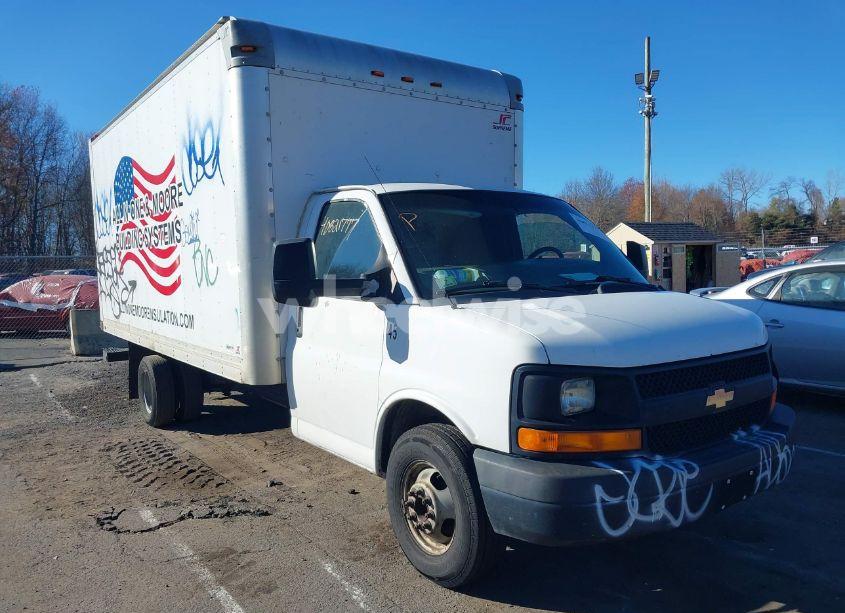 2014 Chevrolet Express CUTAWAY 3500 (VIN 1GB3G4CG8E1174624) main photo