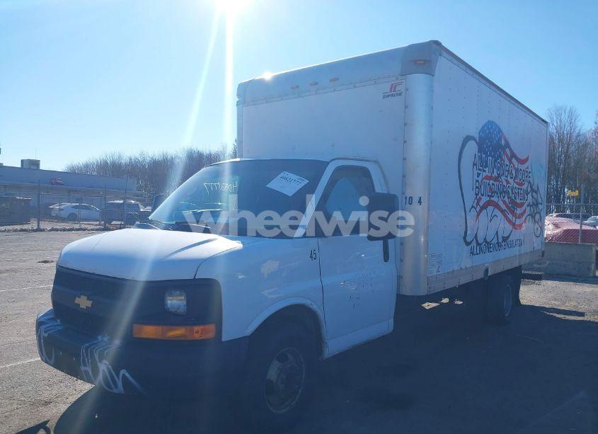 Photo 2 of 2014 Chevrolet Express CUTAWAY 3500 (VIN 1GB3G4CG8E1174624)
