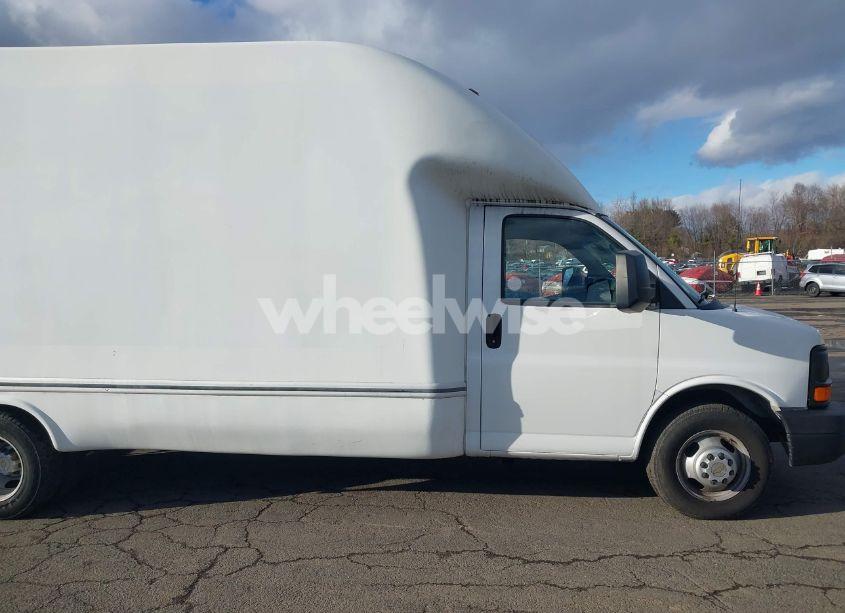 Photo 13 of 2014 Chevrolet Express CUTAWAY 3500 (VIN 1GB3G4CG9E1193831)