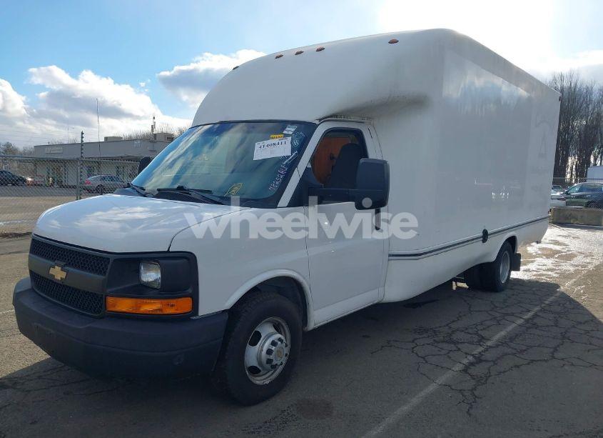 Photo 2 of 2014 Chevrolet Express CUTAWAY 3500 (VIN 1GB3G4CG9E1193831)