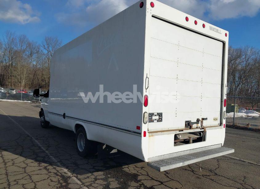 Photo 3 of 2014 Chevrolet Express CUTAWAY 3500 (VIN 1GB3G4CG9E1193831)