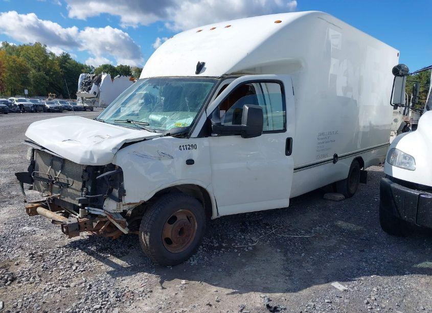 Photo 2 of 2017 Chevrolet Express CUTAWAY WORK VAN (VIN 1GB3GSCG3H1351511)