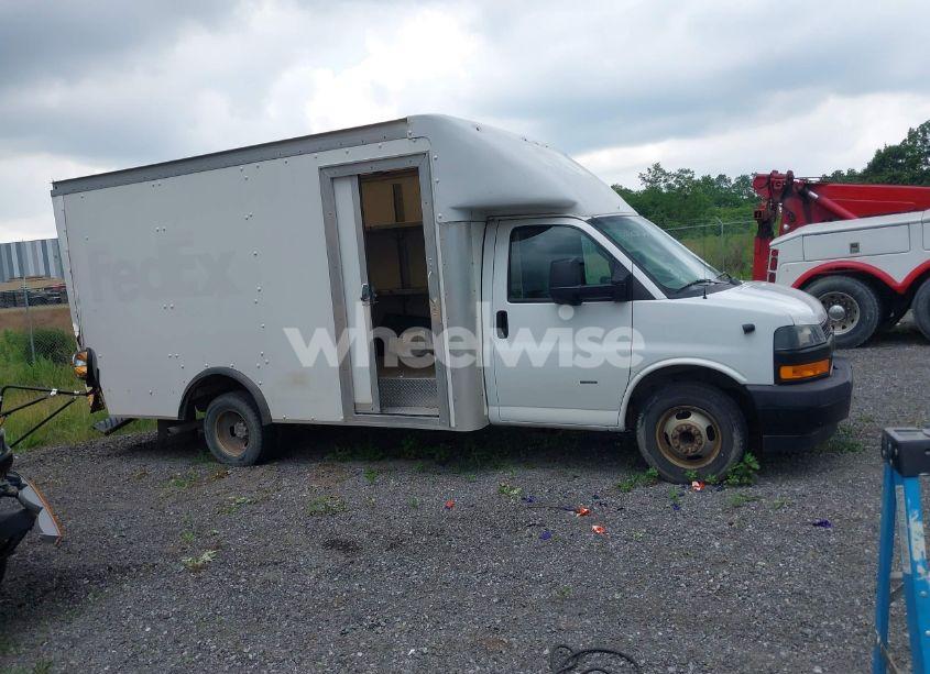 Photo 13 of 2020 Chevrolet Express CUTAWAY WORK VAN (VIN 1GB3GSFGXL1144716)
