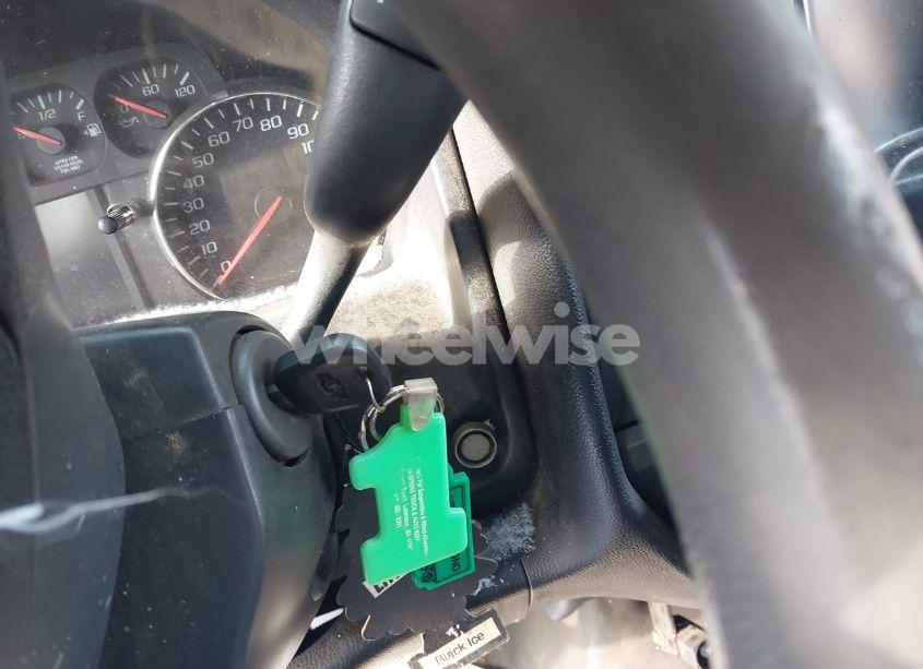 Photo 10 of 2016 Chevrolet Silverado 3500HD CHASSIS WT (VIN 1GB3KYC86GF293258)