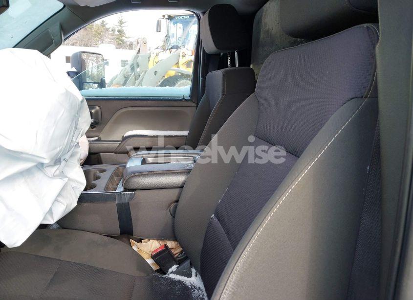 Photo 7 of 2016 Chevrolet Silverado 3500HD CHASSIS WT (VIN 1GB3KYC86GF293258)