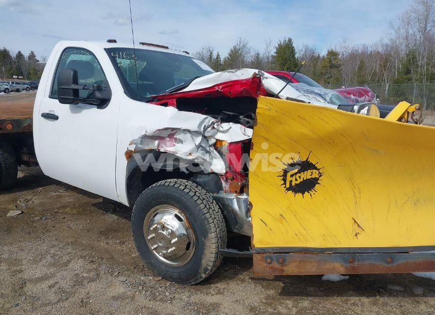 Photo 11 of 2011 Chevrolet Silverado 3500HD CHASSIS WORK TRUCK (VIN 1GB3KZCG8BF117253)