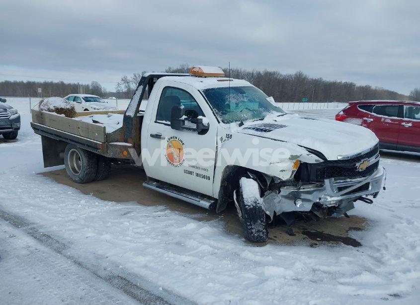 2012 Chevrolet Silverado 3500HD CHASSIS WORK TRUCK (VIN 1GB3KZCL8CF131488) main photo