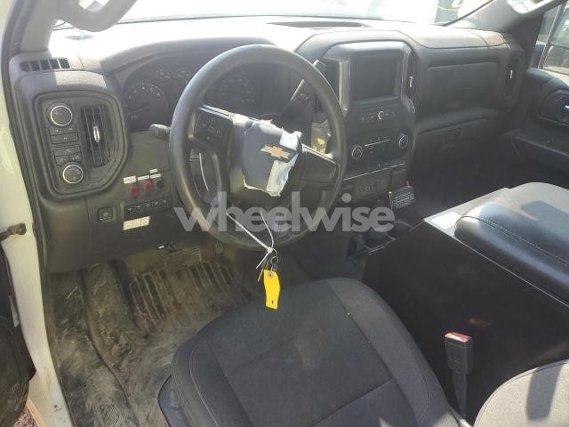 Photo 3 of 2020 CHEVROLET SILVERADO K3500 (VIN 1GB3YSE78LF330353)