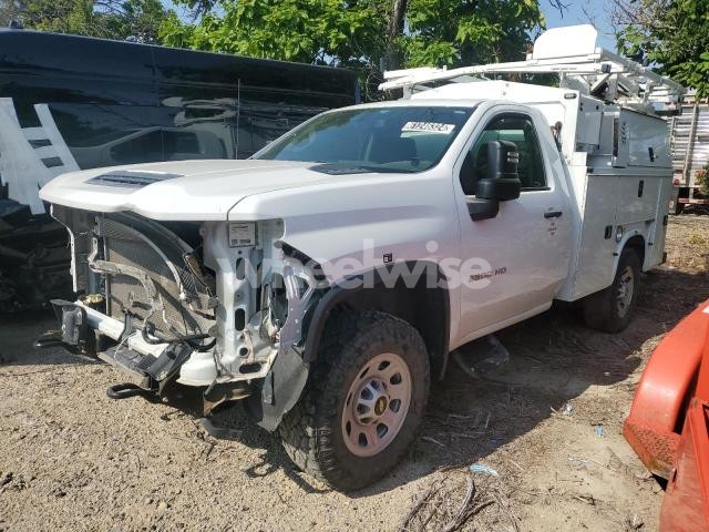 Photo 4 of 2020 CHEVROLET SILVERADO K3500 (VIN 1GB3YSE78LF330353)