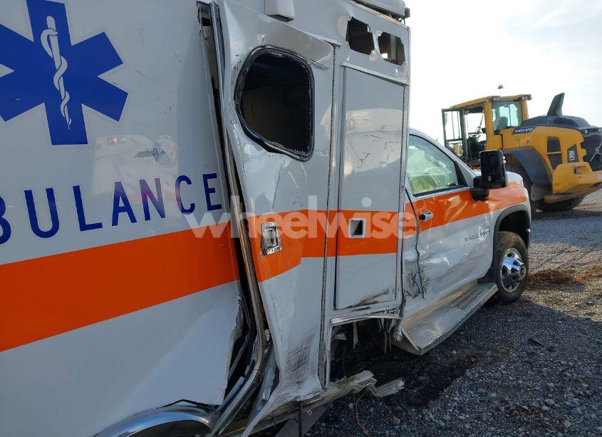 Photo 12 of 2023 Chevrolet Silverado 3500HD CHASSIS LT (VIN 1GB3YTE75PF220985)