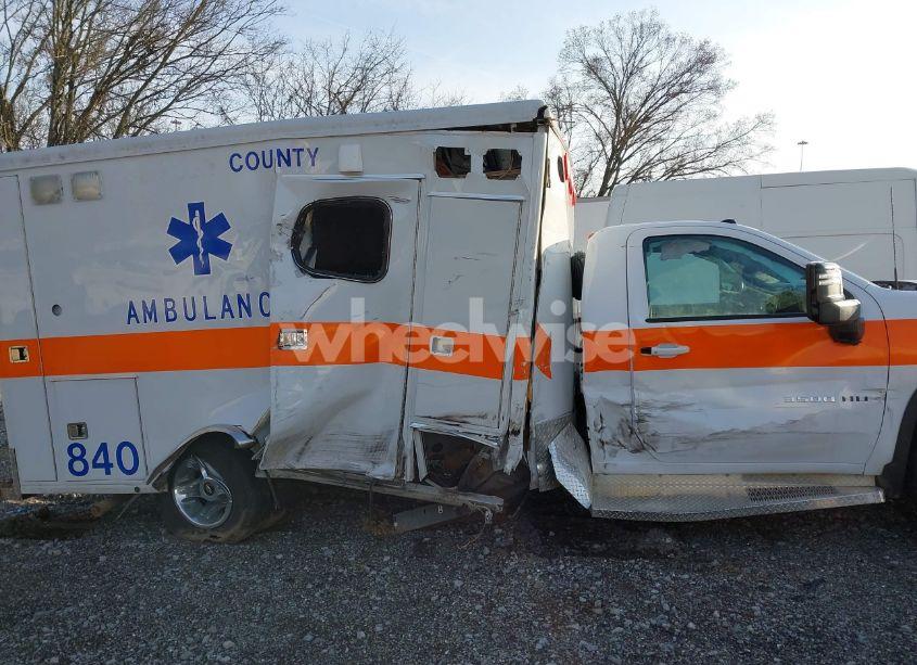 Photo 15 of 2023 Chevrolet Silverado 3500HD CHASSIS LT (VIN 1GB3YTE75PF220985)