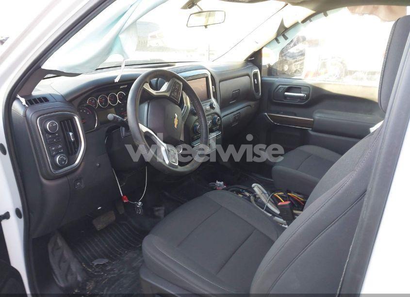 Photo 5 of 2023 Chevrolet Silverado 3500HD CHASSIS LT (VIN 1GB3YTE75PF220985)