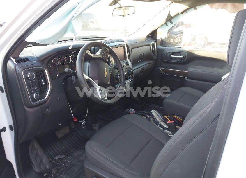 Photo 8 of 2023 Chevrolet Silverado 3500HD CHASSIS LT (VIN 1GB3YTE75PF220985)