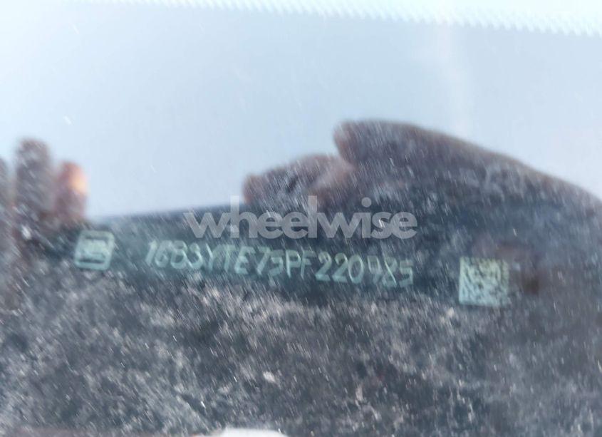 Photo 9 of 2023 Chevrolet Silverado 3500HD CHASSIS LT (VIN 1GB3YTE75PF220985)