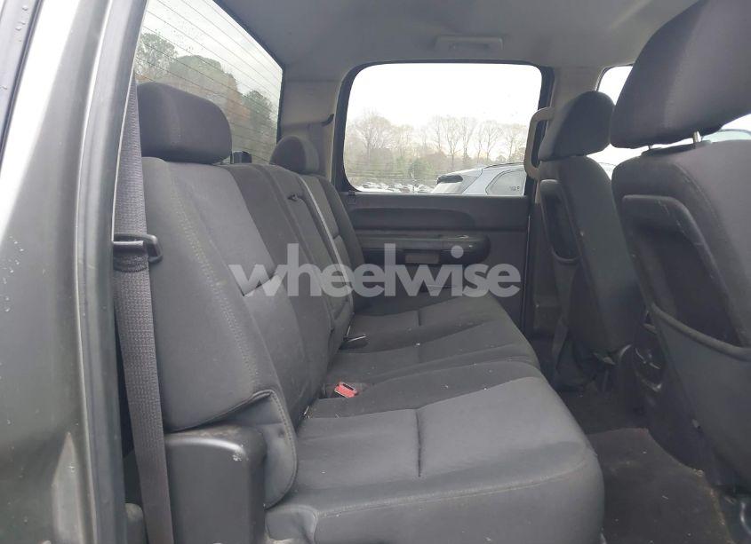 Photo 7 of 2013 Chevrolet Silverado 3500HD LT (VIN 1GB4C0E85DF149194)