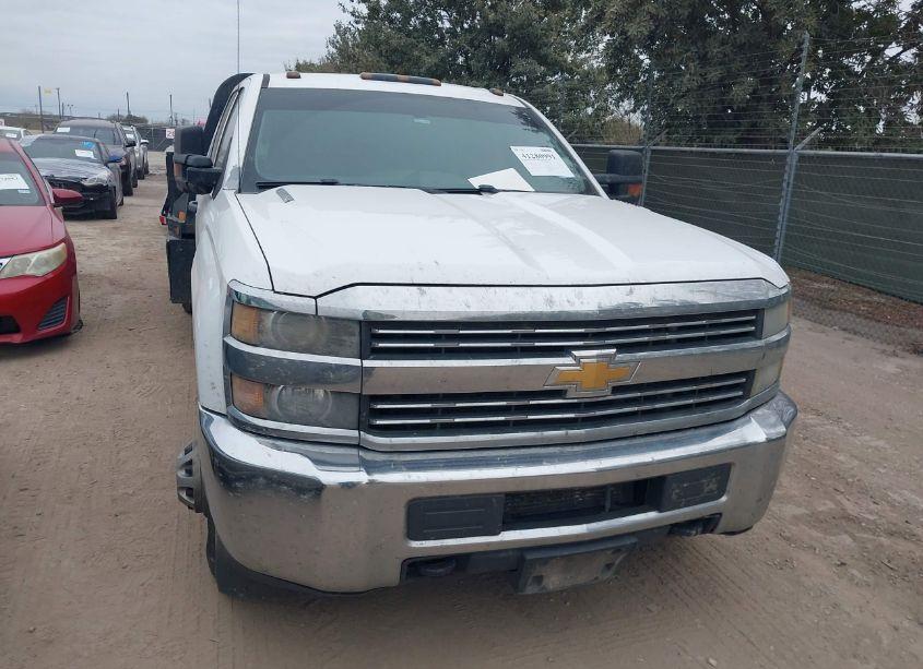 Photo 11 of 2016 Chevrolet Silverado 3500HD CHASSIS WT (VIN 1GB4CYC81GF112648)
