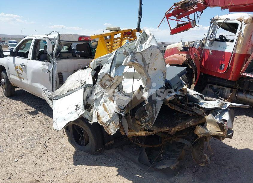 Photo 11 of 2015 Chevrolet Silverado 3500HD CHASSIS WT (VIN 1GB4CYC85FF164640)