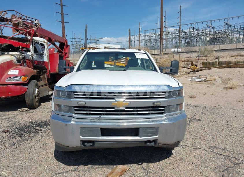 Photo 12 of 2015 Chevrolet Silverado 3500HD CHASSIS WT (VIN 1GB4CYC85FF164640)
